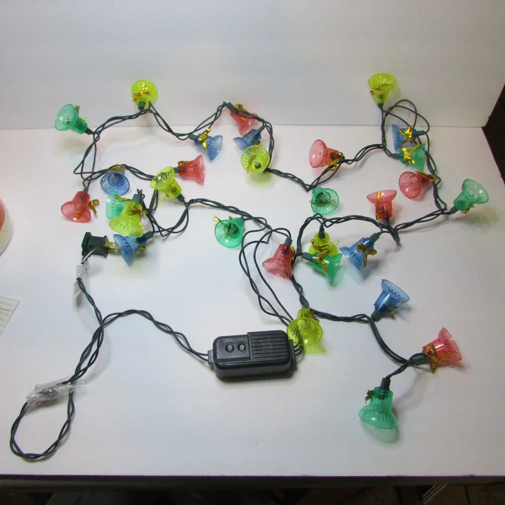 vintage string lights plastic colorful blinking bells play Christmas songs - Picture 3 of 14